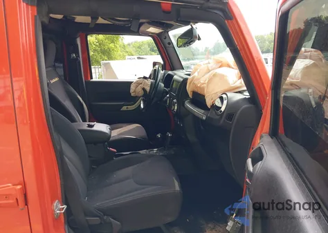 2015 Jeep Wrangler Unlimited Sahara из США, поврежденный, VIN 1C4BJWEG0FL619865